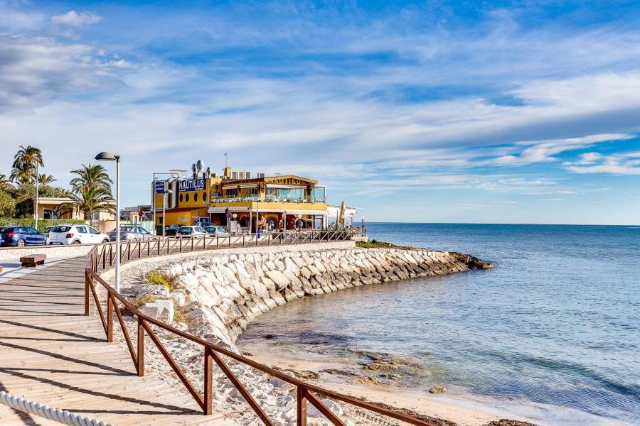Venta - Chalet - Los balcones - Torrevieja
