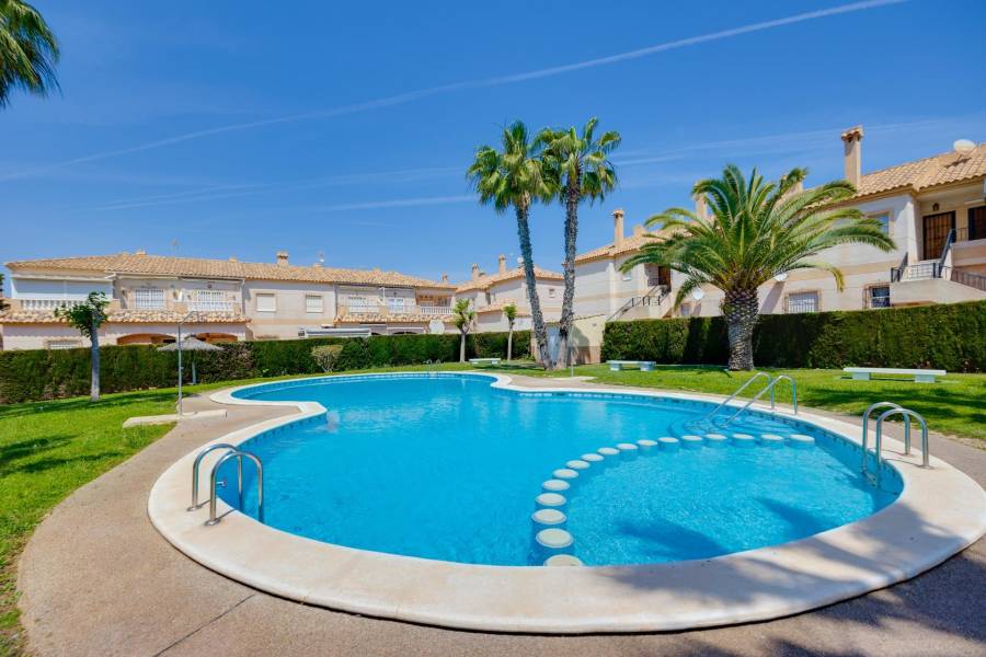 Venta - Bungalow Planta Alta - Aguas Nuevas - Torrevieja