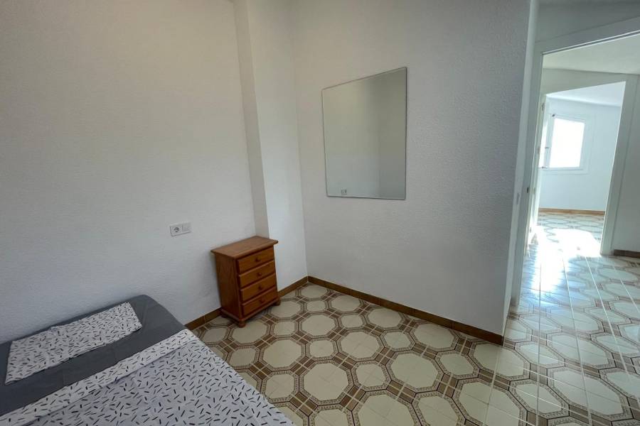 Vente - Bungalow Étage Haut - Nueva Torrevieja - Torrevieja