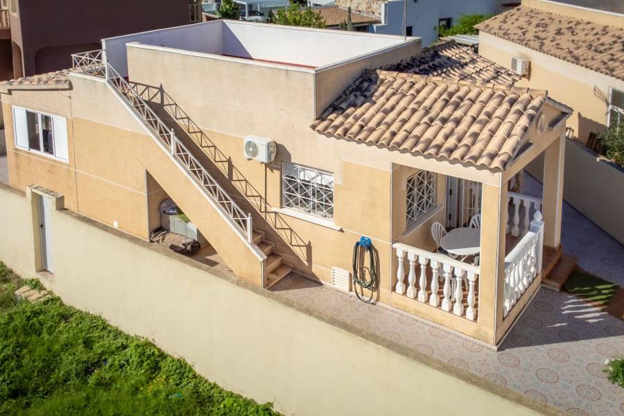 Verkauf - Einfamilienhaus - La Siesta - El Salado - Torreta - Torrevieja