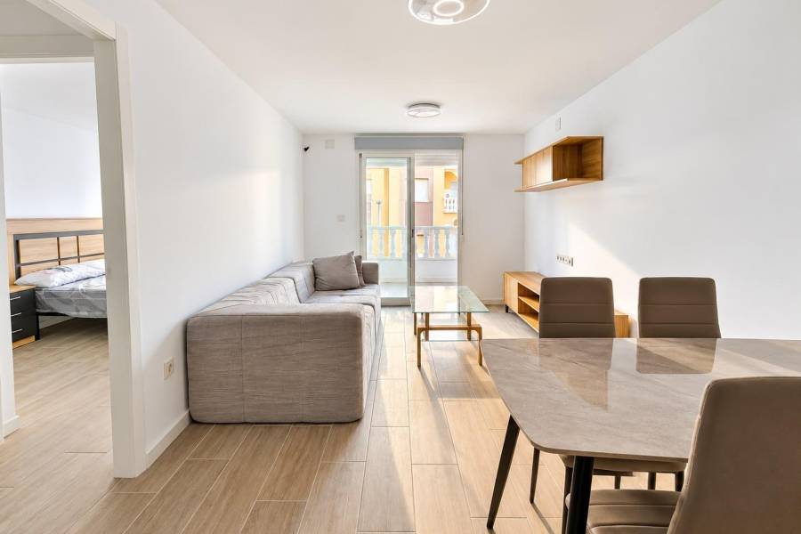 Sale - Apartment - Centro - Torrevieja