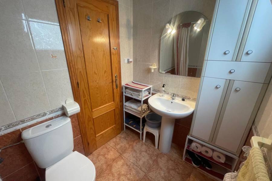 Venta - Apartamento - Playa de los locos - Torrevieja