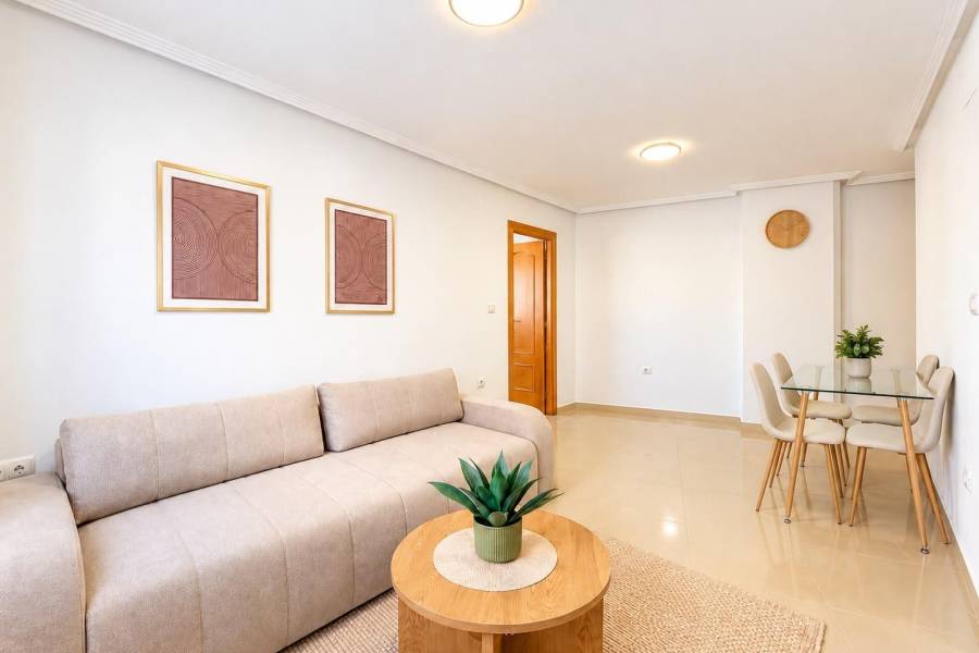 Venta - Apartamento - Paseo maritimo - Torrevieja