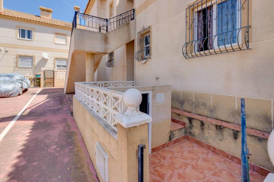 Venta - Bungalow Planta Alta - Aguas Nuevas - Torrevieja