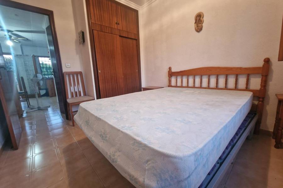 Salg - Bungalow øverste etasje - Playa de los Naufragos - Torrevieja