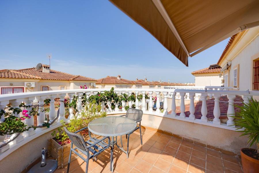 Verkauf - Einfamilienhaus - Aguas Nuevas - Torrevieja