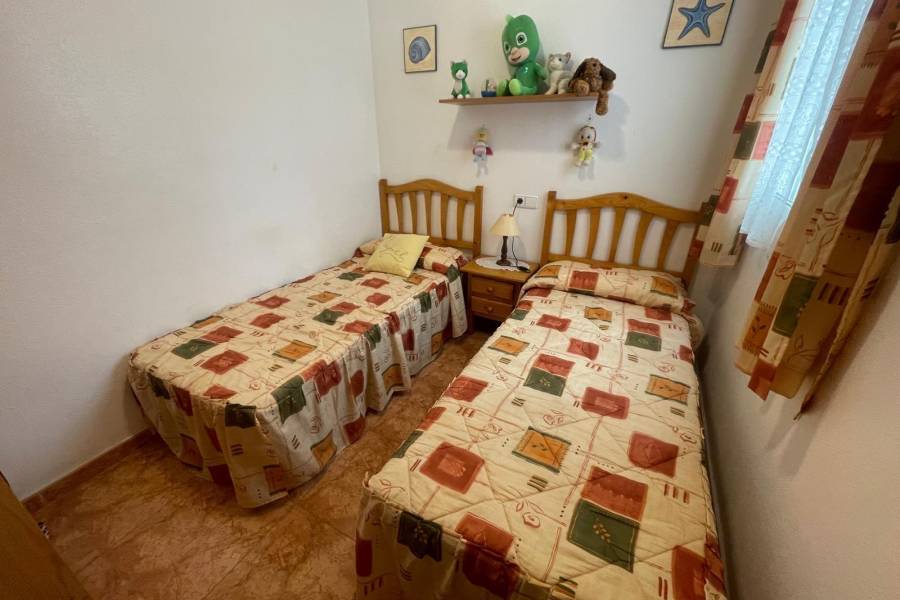 Venta - Apartamento - Playa de los locos - Torrevieja