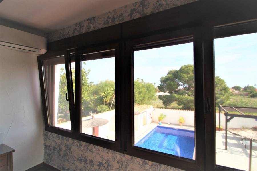 Sale - Single family house - Lomas de Cabo Roig - Orihuela Costa