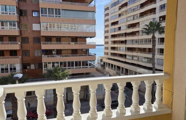 Apartamento - Venta - Acequion - Torrevieja