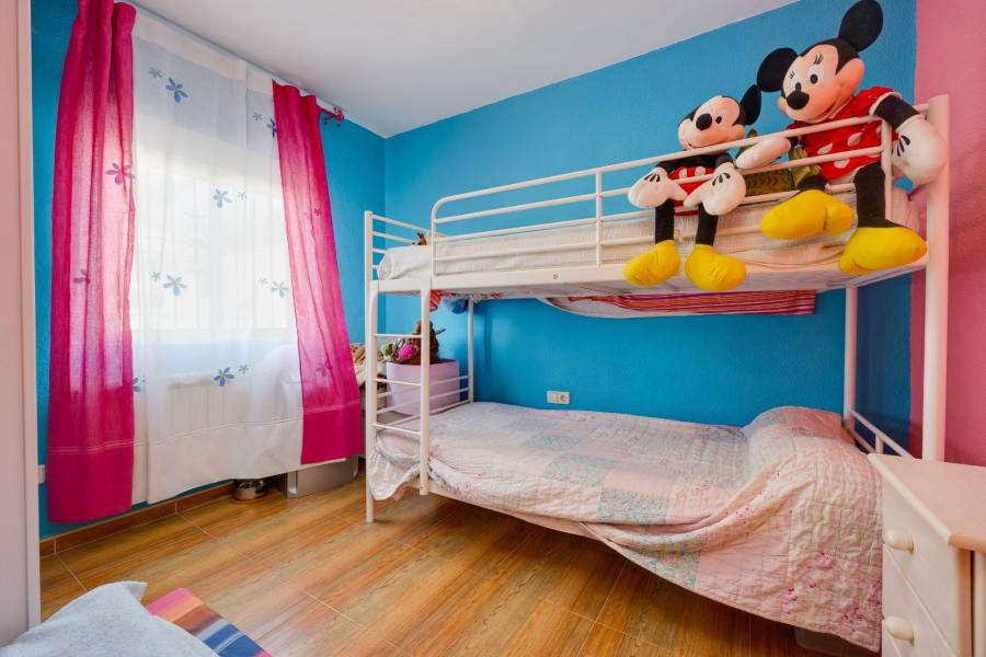 Venta - Chalet - Los balcones - Torrevieja