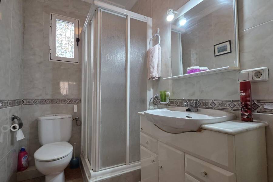 Venta - Apartamento - Estacion de autobuses - Torrevieja