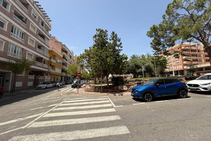 Venta - Apartamento - Playa del Cura - Torrevieja