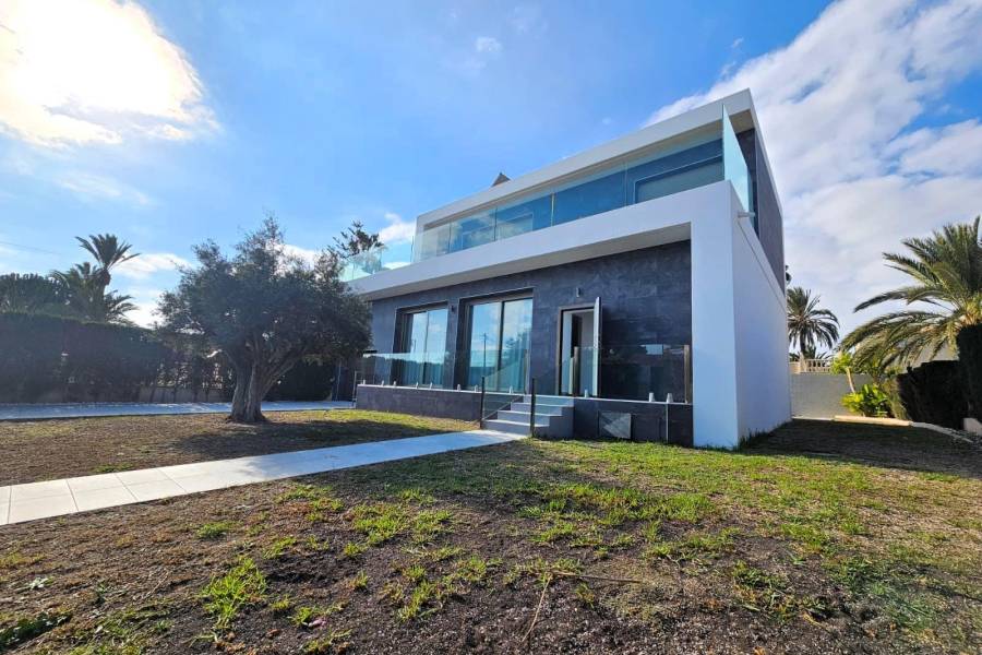 Venta - Villa de Lujo - Los Angeles - Torrevieja