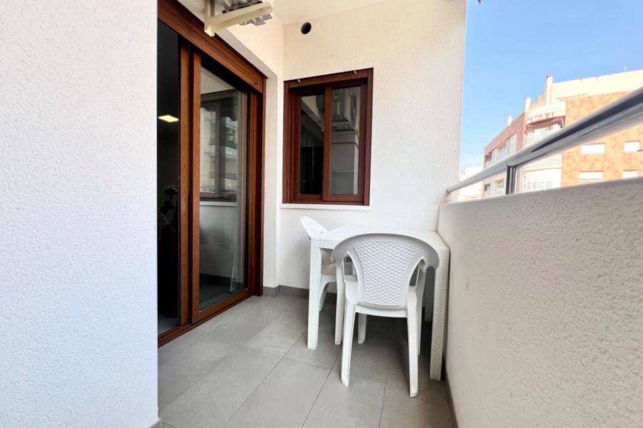 Sale - Apartment - Centro - Torrevieja