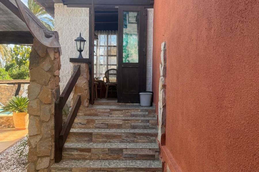 Venta - Chalet - El chaparral - Torrevieja