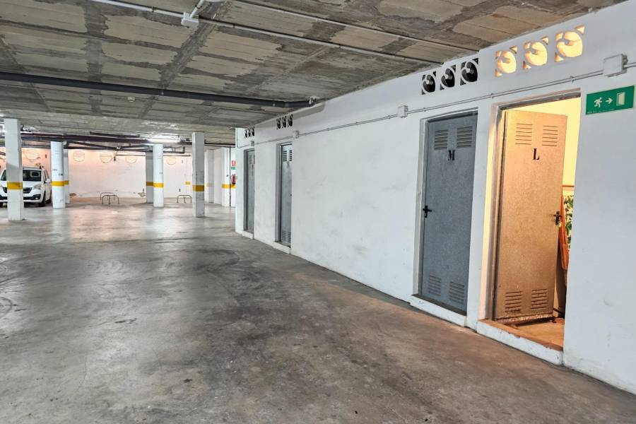 Sale - Garage - Estacion de autobuses - Torrevieja