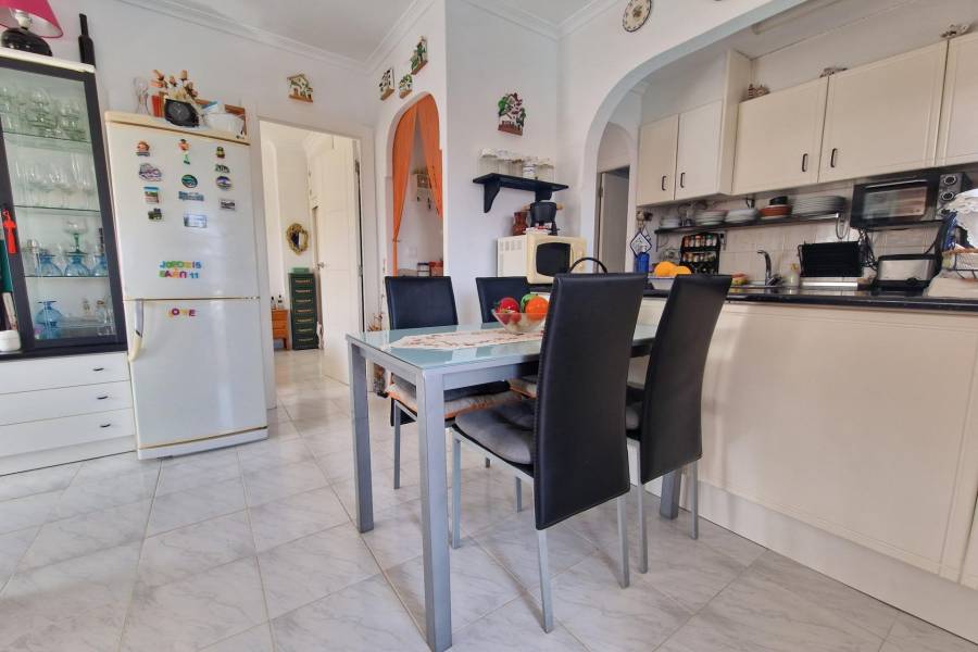 Vente - Bungalow Étage Haut - Aguas nuevas 2 - Torrevieja