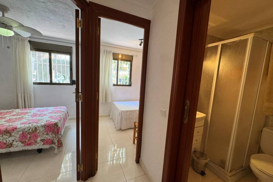 Venta - Bungalow Planta Baja - Playa de los Naufragos - Torrevieja
