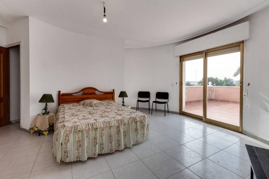 Venta - Villa de Lujo - San luis - Torrevieja