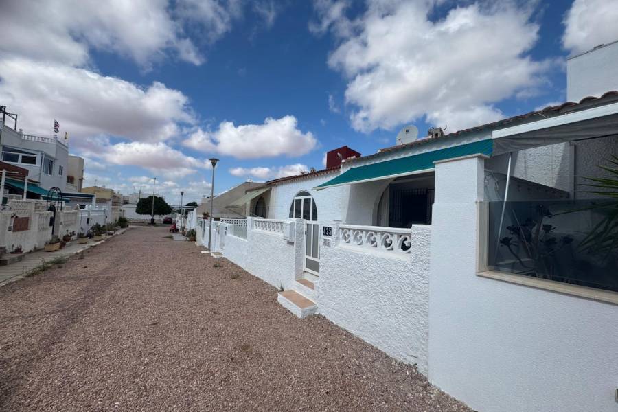 Venta - Bungalow - El chaparral - Torrevieja