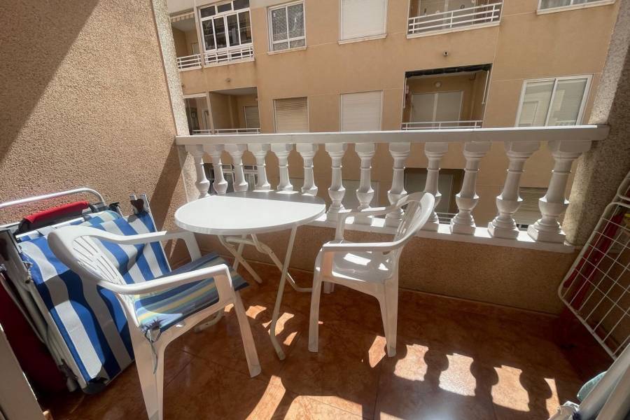 Venta - Apartamento - Playa de los locos - Torrevieja