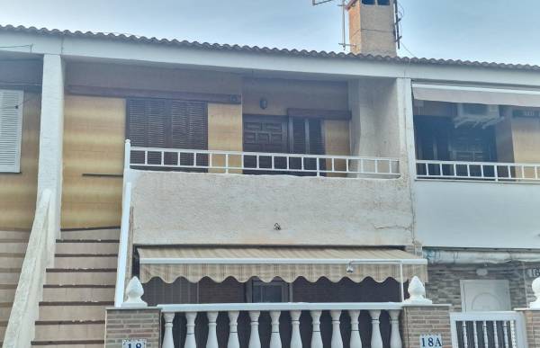 Bungalow øverste etasje - Salg - Playa de los Naufragos - Torrevieja