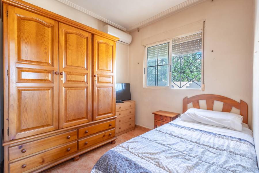 Verkauf - Einfamilienhaus - La Siesta - El Salado - Torreta - Torrevieja