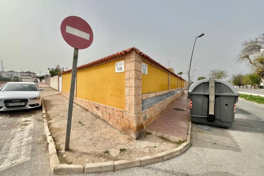 Venta - Chalet - Los Balcones - Los Altos del Edén - Torrevieja