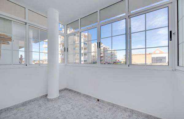 Apartamento - Venta - Playa del Cura - Torrevieja