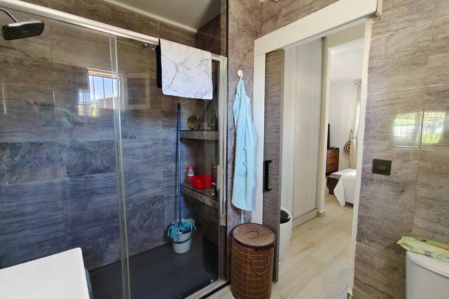 Venta - Chalet - Torreta florida - Torrevieja