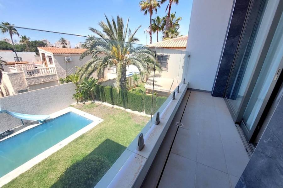 Försäljning - Lyxvilla - Los Angeles - Torrevieja