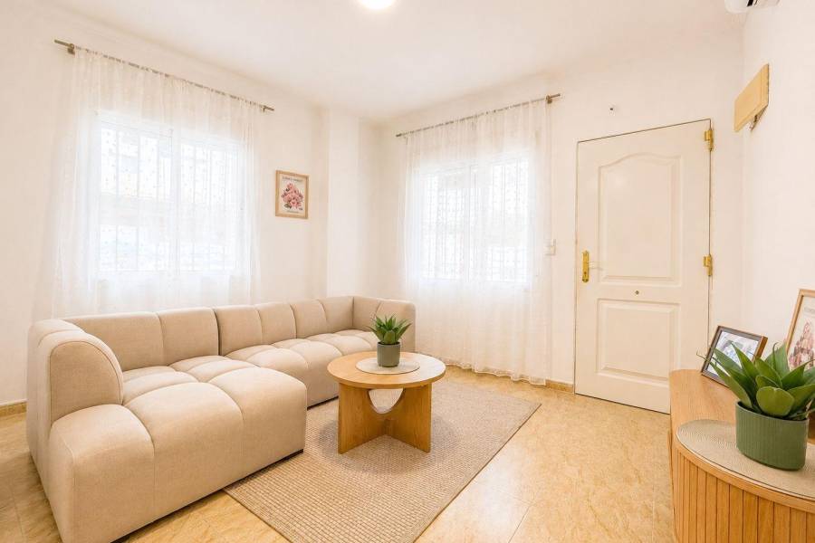 Venta - Planta baja - Playa del Cura - Torrevieja