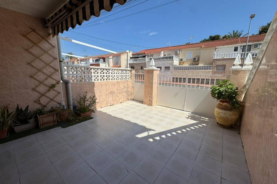 Venta - Bungalow Planta Baja - Playa de los Naufragos - Torrevieja