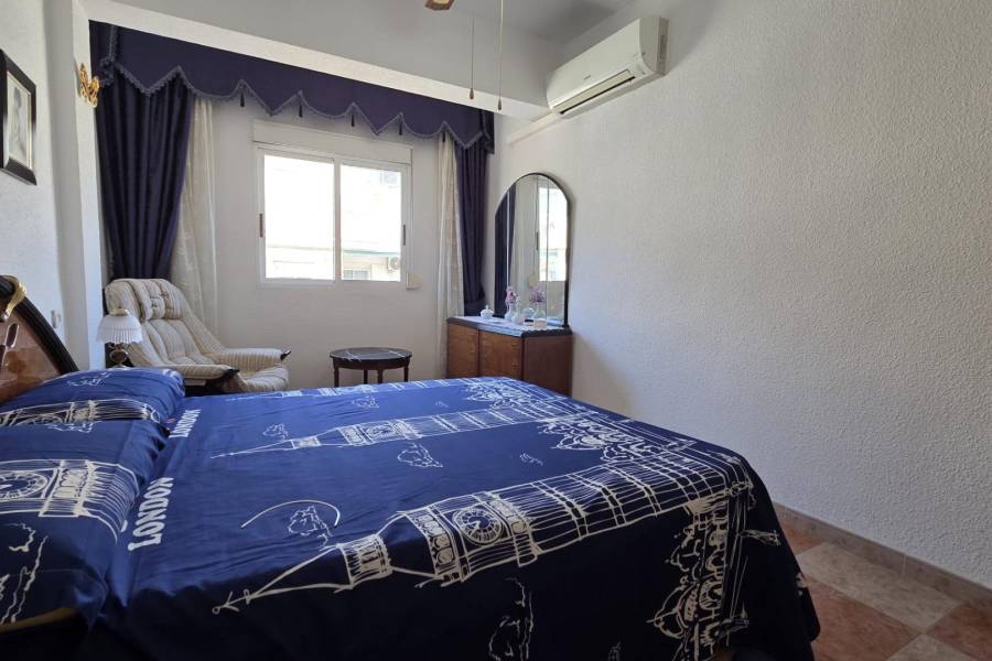 Venta - Apartamento - Estacion de autobuses - Torrevieja