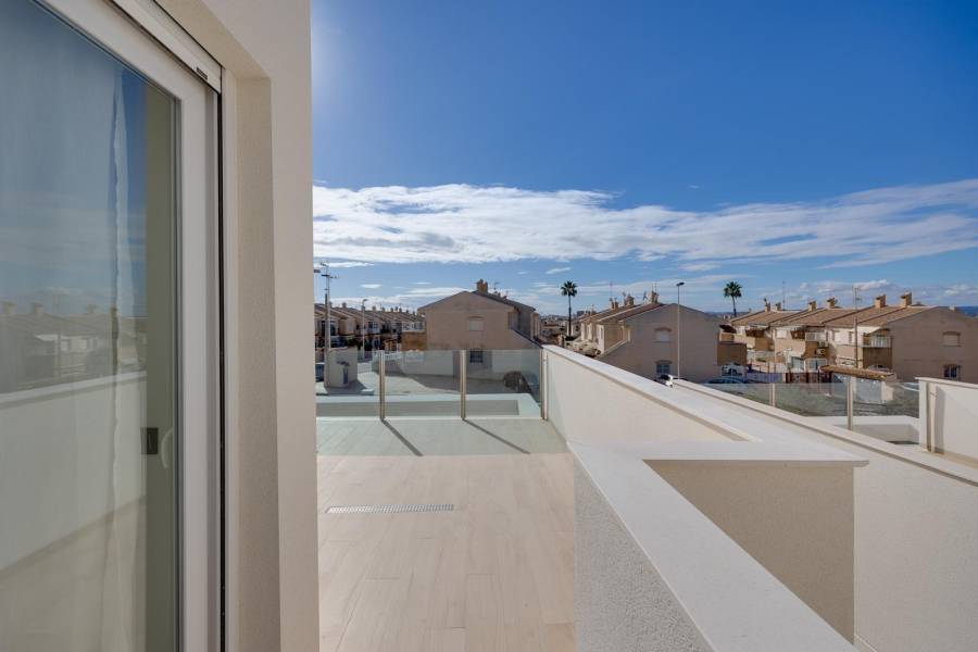 Sale - Villa - Zona los Frutales - Torrevieja