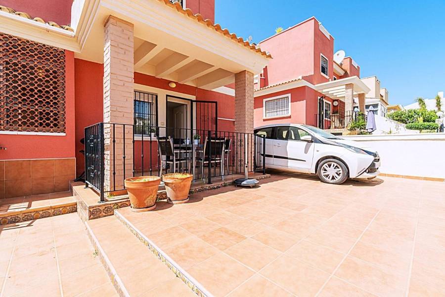 Venta - Adosado - Los balcones - Torrevieja