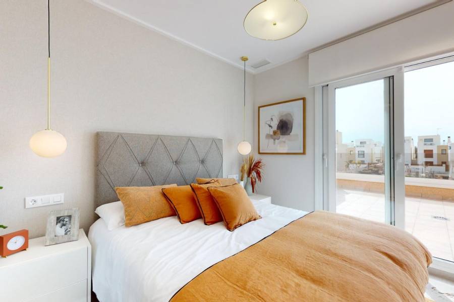 Venta - Adosado - Zona Pueblo - Pilar de la Horadada