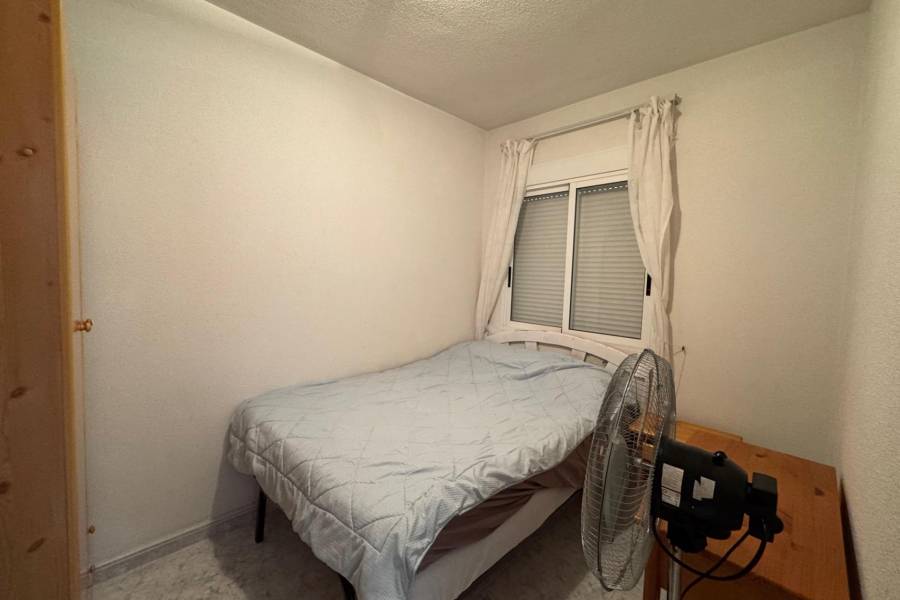 Sale - Apartment - Playa de los locos - Torrevieja