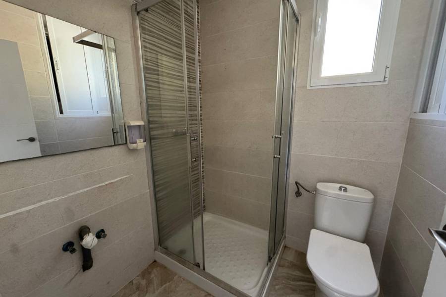 Venta - Chalet - Los balcones - Torrevieja