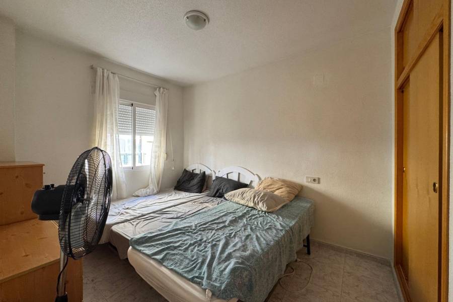 Sale - Apartment - Playa de los locos - Torrevieja