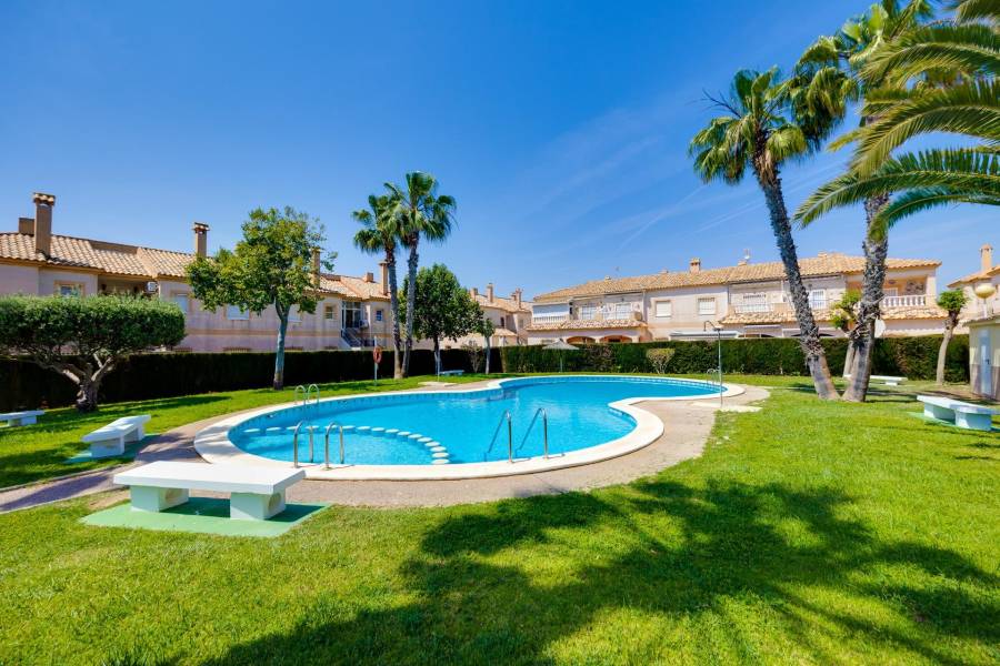 Venta - Bungalow Planta Alta - Aguas Nuevas - Torrevieja