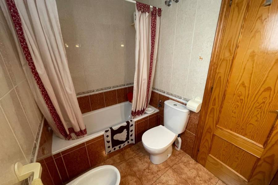 Venta - Apartamento - Playa de los locos - Torrevieja