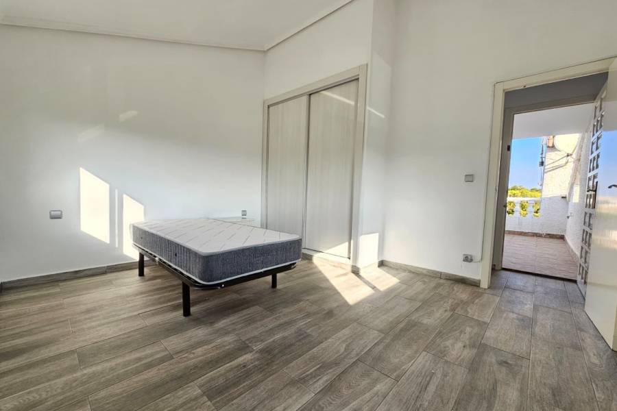 Salg - Rekkehus - Punta Prima - Torrevieja