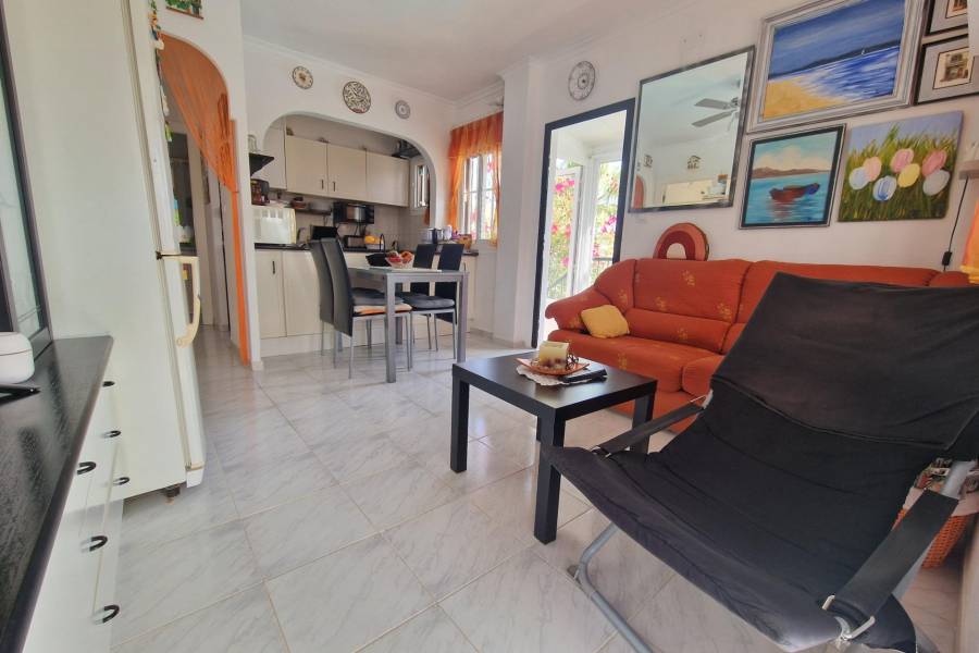 Försäljning - Övervåning Bungalow - Aguas nuevas 2 - Torrevieja