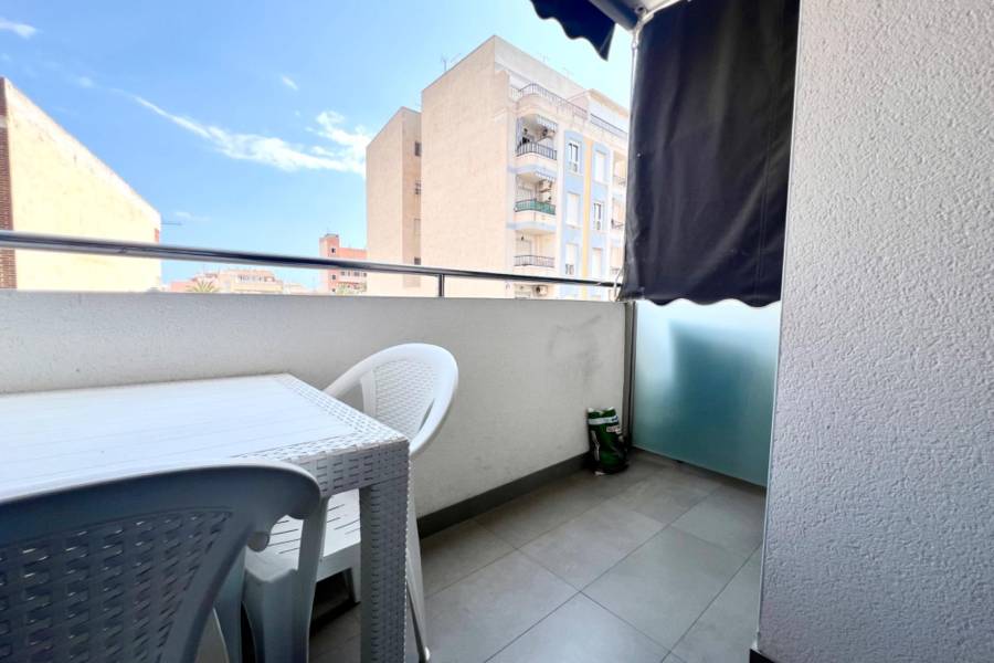 Sale - Apartment - Centro - Torrevieja