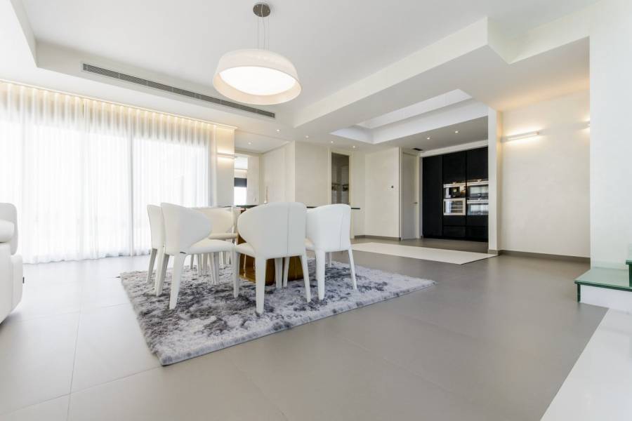 Venta - Villa - Campoamor - Orihuela Costa