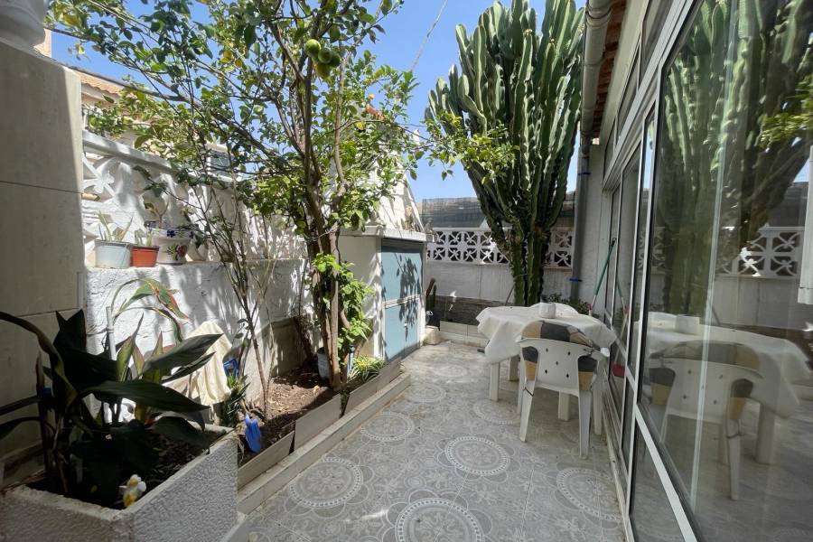 Sale - Terraced house - La siesta - Torrevieja