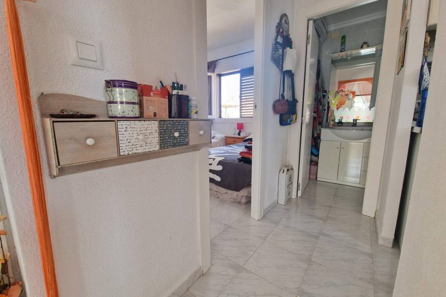 Vente - Bungalow Étage Haut - Aguas nuevas 2 - Torrevieja