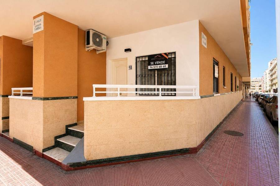 Försäljning - Lägenhet på bottenvåni - Playa del Cura - Torrevieja