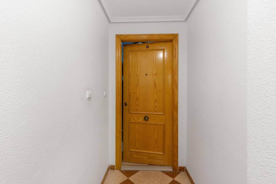 Venta - Apartamento - La Mata - Torrevieja